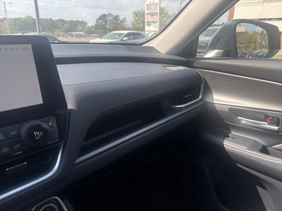 2025 Toyota Highlander - Image 31 of 31