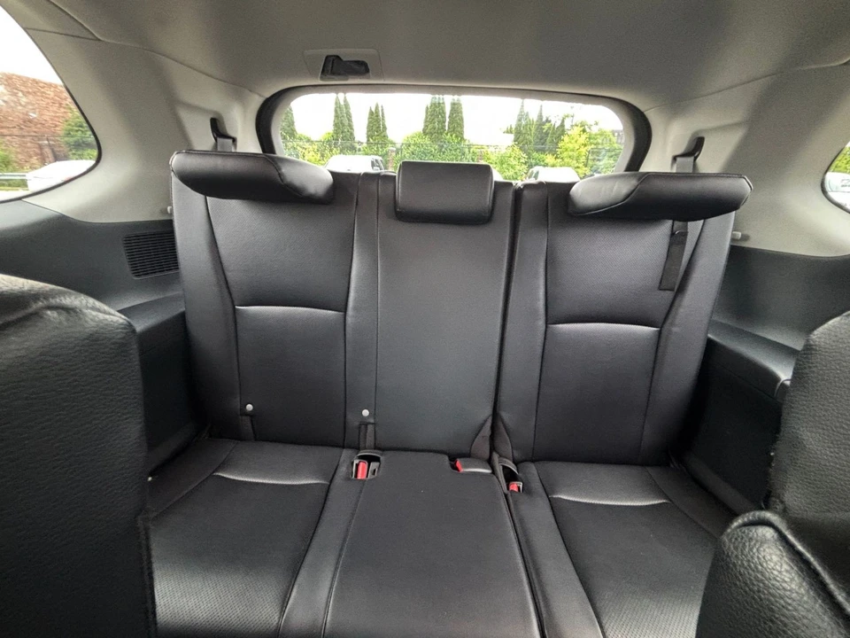 2025 Toyota Highlander - Image 30 of 31