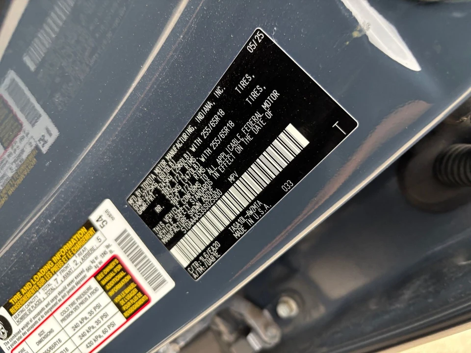 2025 Toyota Highlander - Image 31 of 31