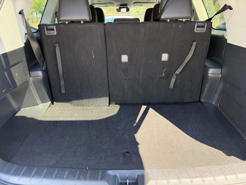 2025 Toyota Highlander - Image 27 of 31