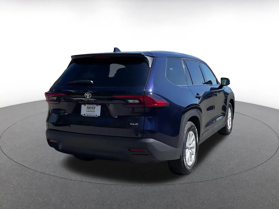 2025 Toyota Highlander - Image 10 of 31