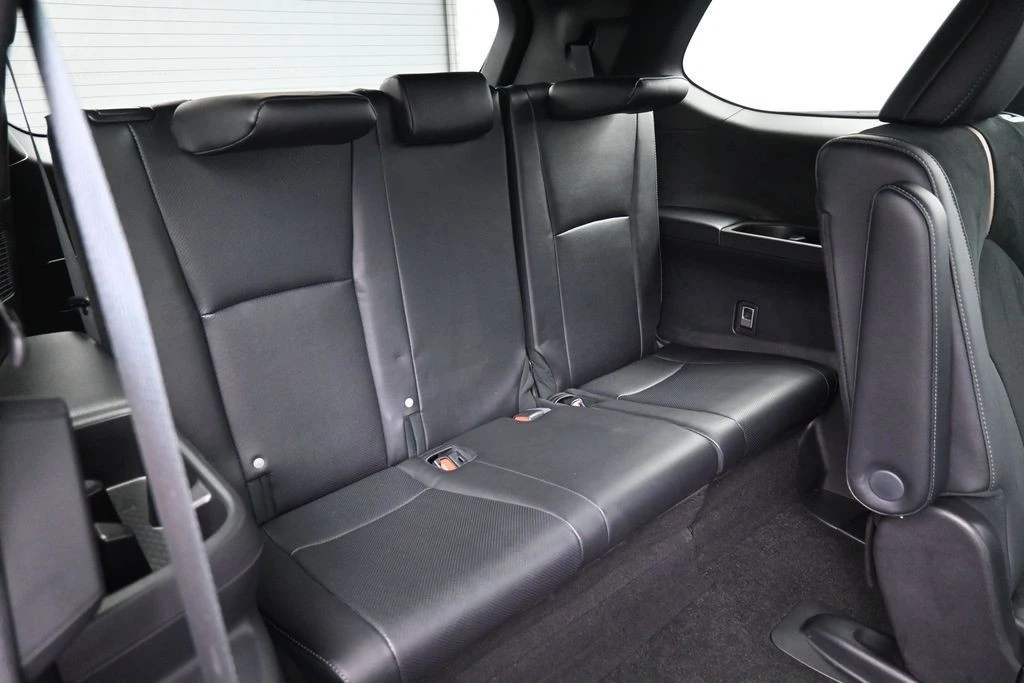 2025 Toyota Highlander - Image 26 of 31