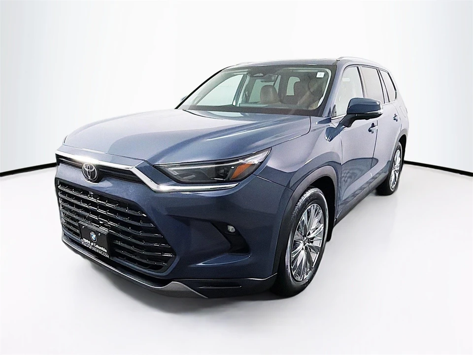 2025 Toyota Highlander - Image 4 of 12