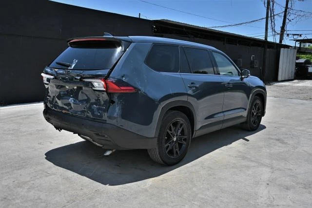 2025 Toyota Highlander - Image 4 of 21