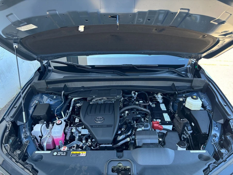 2025 Toyota Highlander - Image 31 of 31