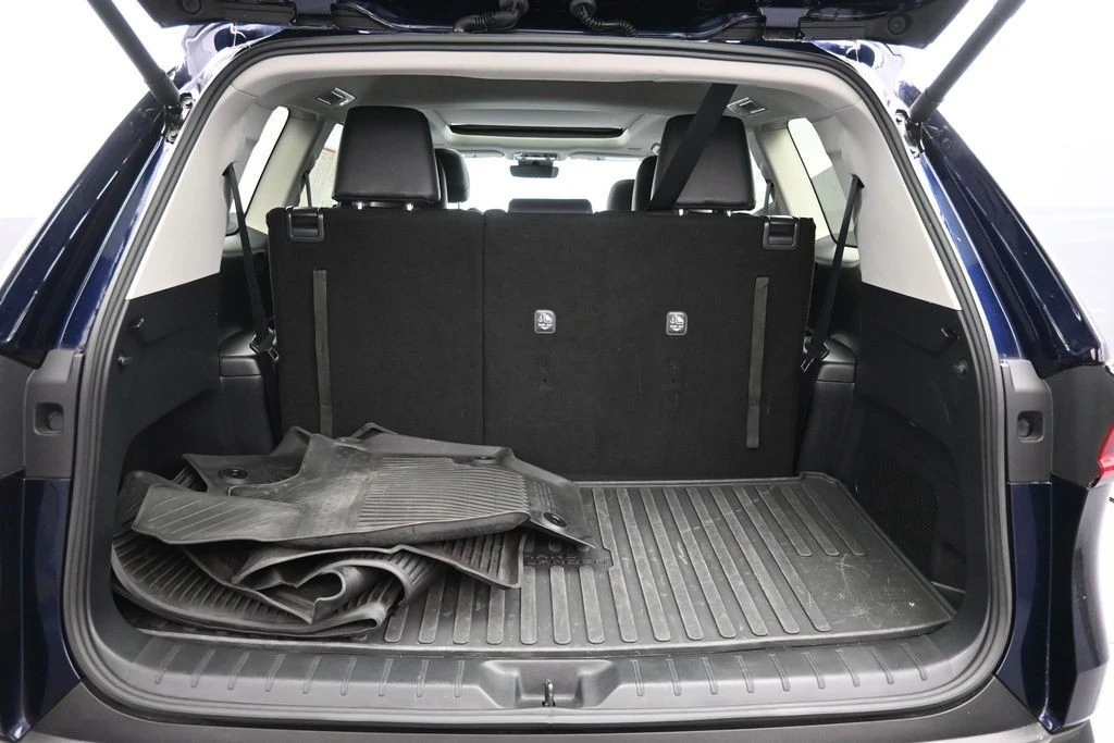2025 Toyota Highlander - Image 23 of 31