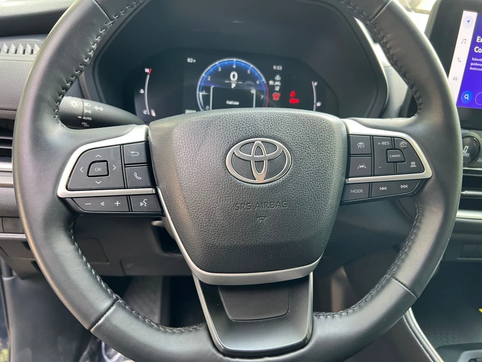 2025 Toyota Highlander - Image 26 of 31