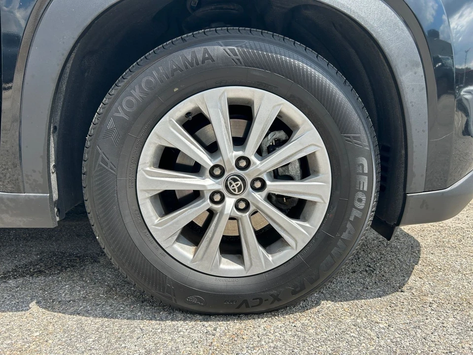 2025 Toyota Highlander - Image 28 of 31