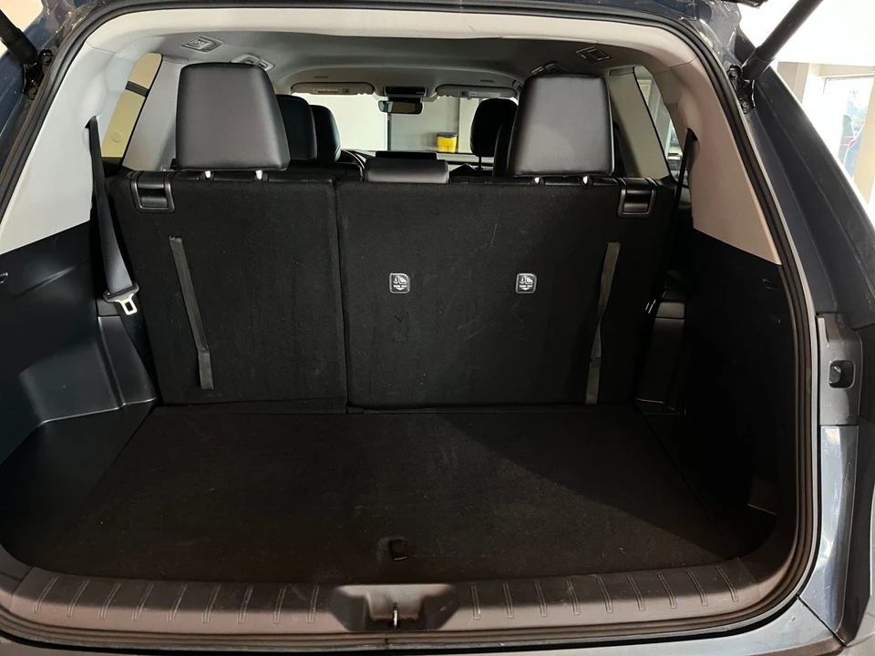 2025 Toyota Highlander - Image 28 of 31