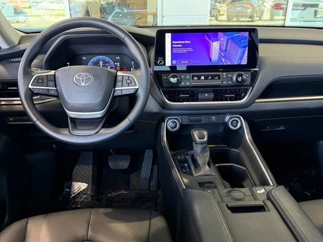 2025 Toyota Highlander - Image 31 of 31