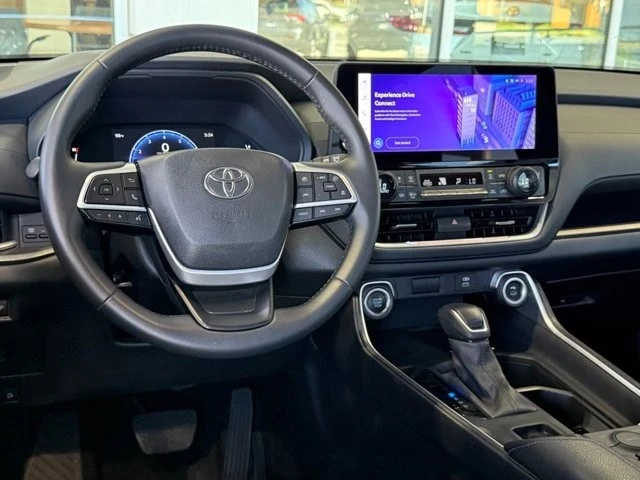 2025 Toyota Highlander - Image 30 of 31