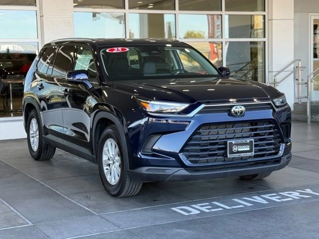 2025 Toyota Highlander - Image 6 of 21