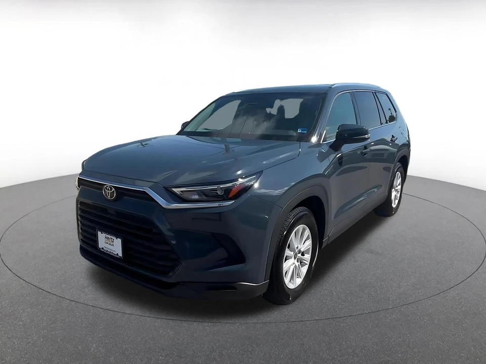 2025 Toyota Highlander - Image 5 of 31