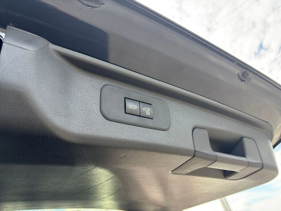 2025 Toyota Highlander - Image 26 of 31