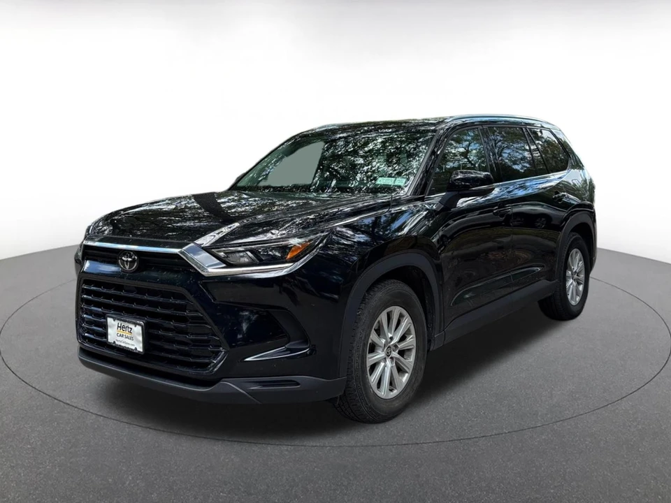 2025 Toyota Highlander - Image 4 of 19