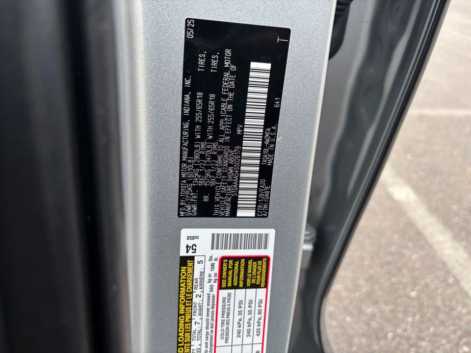 2025 Toyota - Image 29 of 31