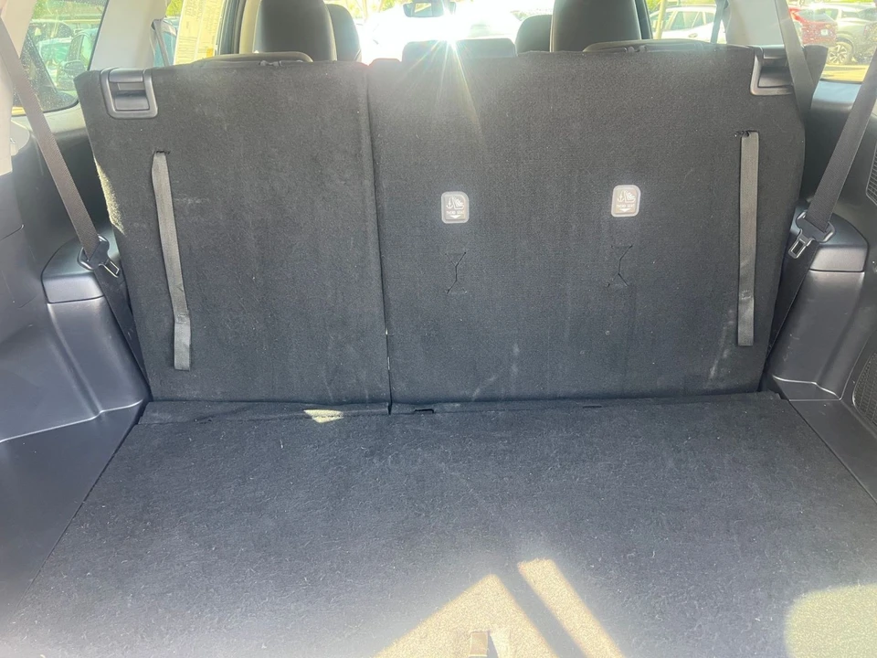 2025 Toyota Highlander - Image 27 of 31