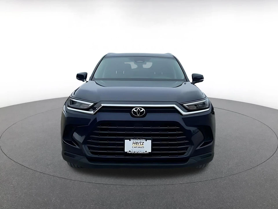 2025 Toyota Highlander - Image 4 of 31