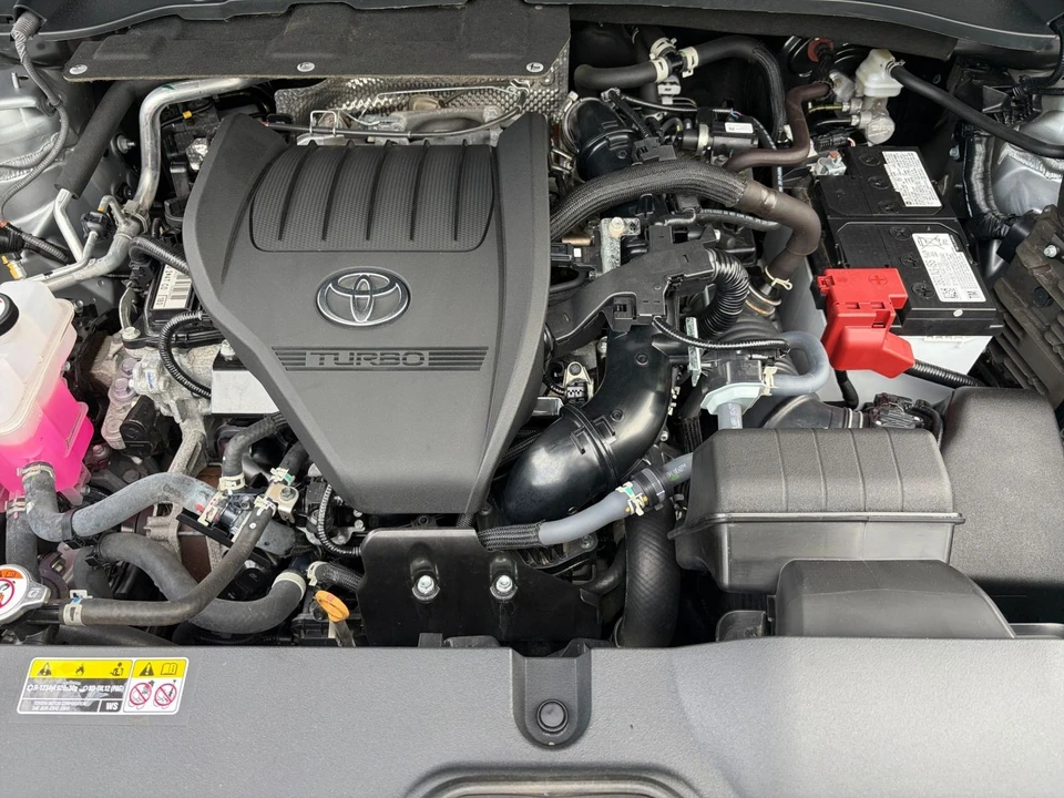 2025 Toyota Highlander - Image 31 of 31