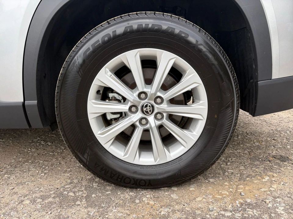 2025 Toyota Highlander - Image 29 of 31