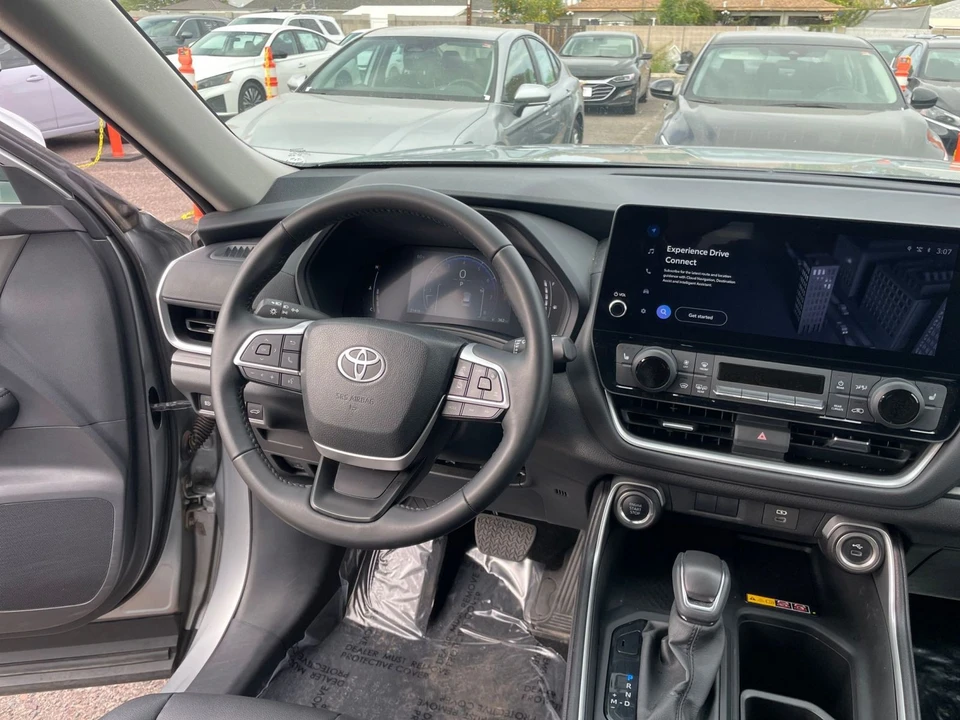 2025 Toyota Highlander - Image 31 of 31