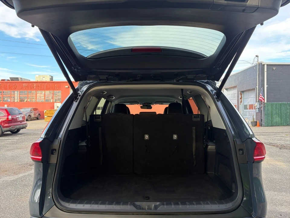 2025 Toyota Highlander - Image 30 of 31