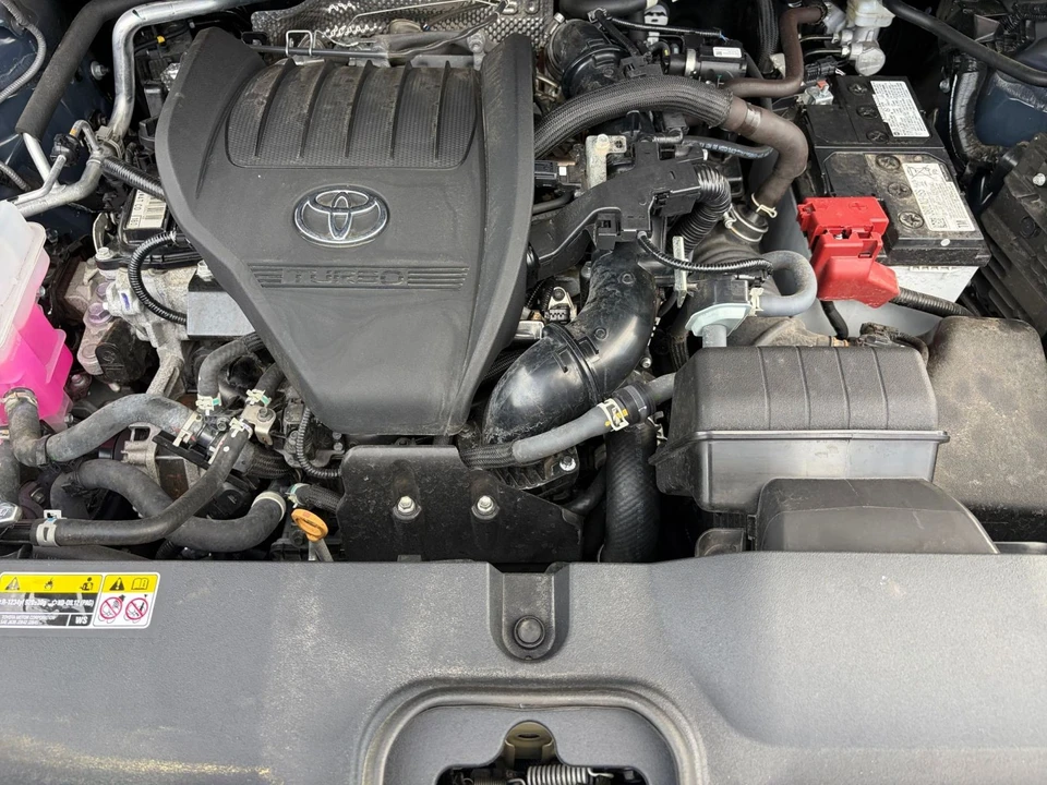 2025 Toyota Highlander - Image 31 of 31