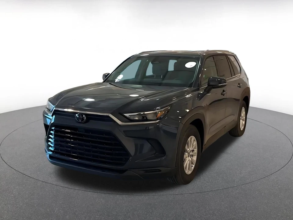 2025 Toyota Highlander - Image 5 of 31