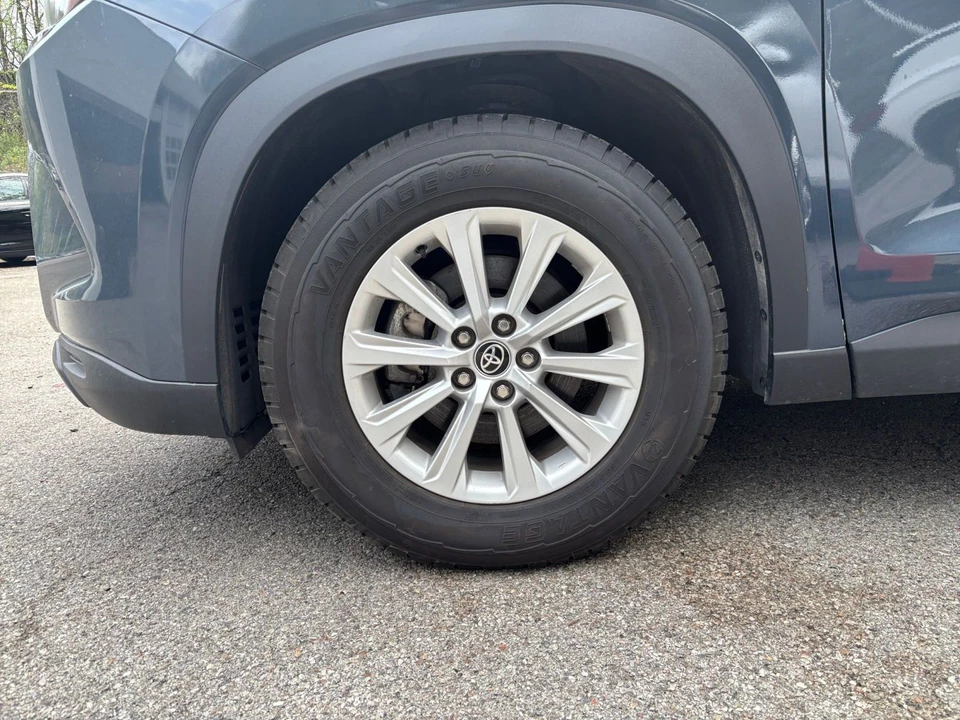 2025 Toyota Highlander - Image 31 of 31