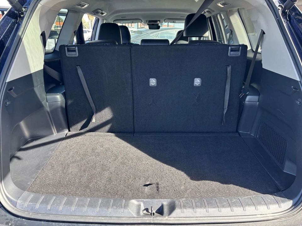 2025 Toyota Highlander - Image 28 of 31