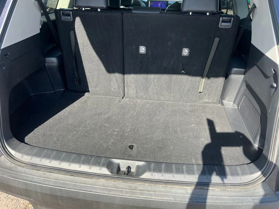 2025 Toyota Highlander - Image 28 of 31