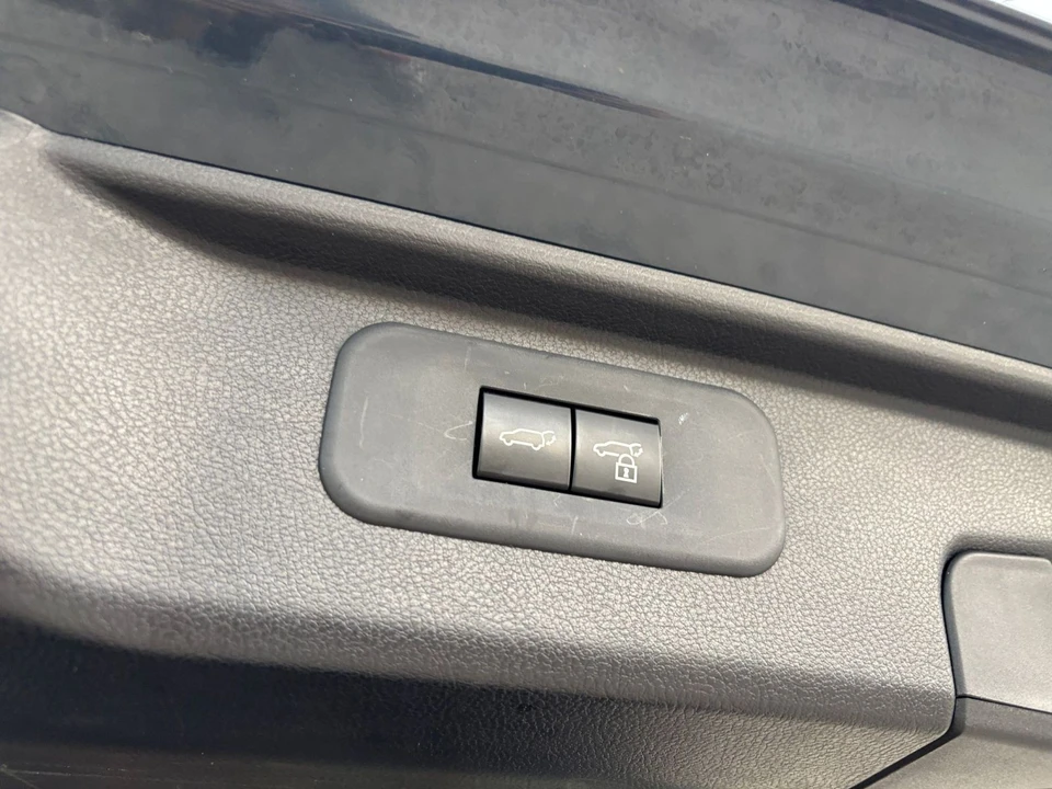 2025 Toyota Highlander - Image 27 of 31
