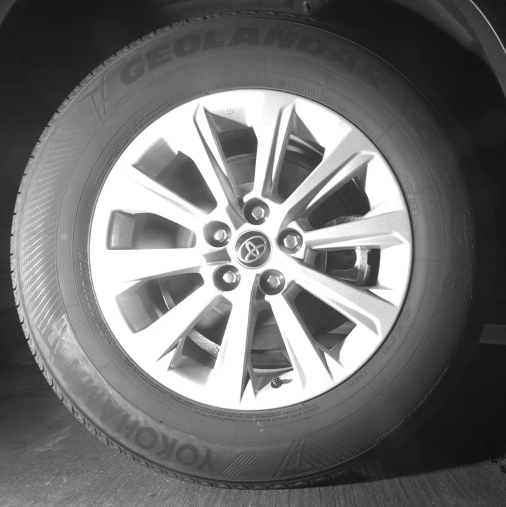 2025 Toyota - Image 17 of 18