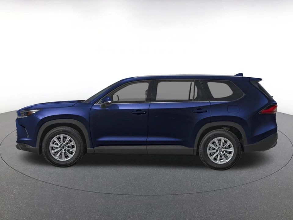 2025 Toyota Highlander - Image 3 of 15