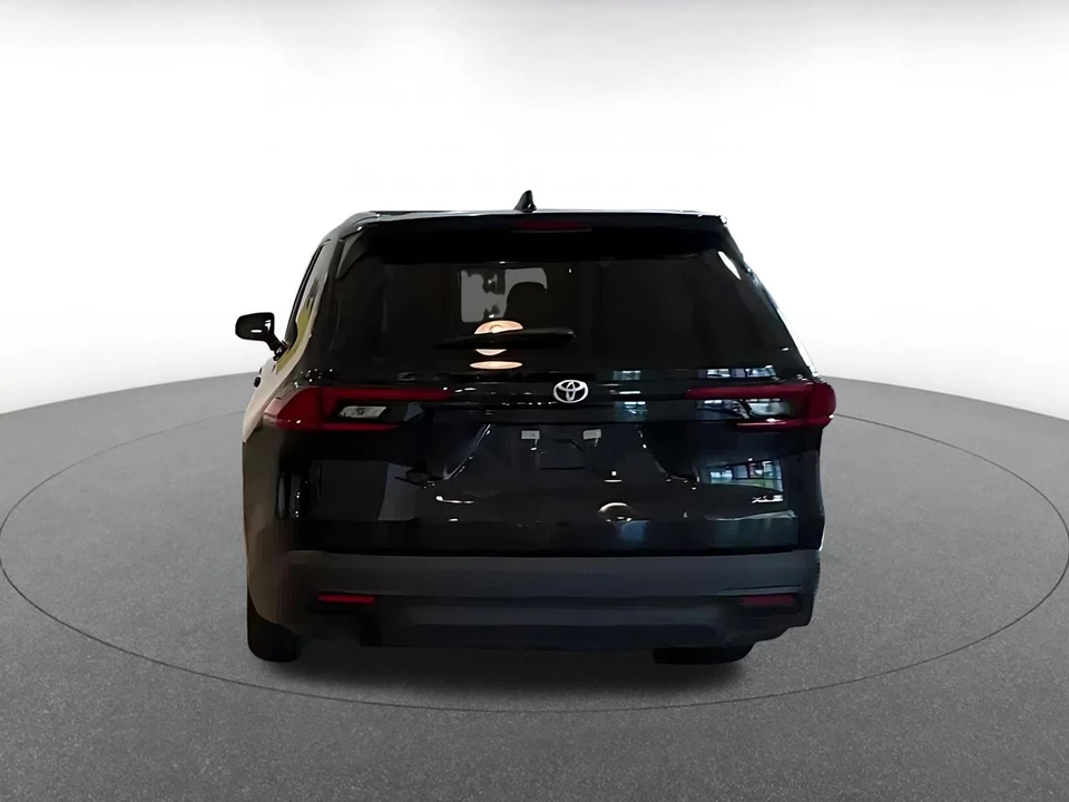 2025 Toyota - Image 12 of 31