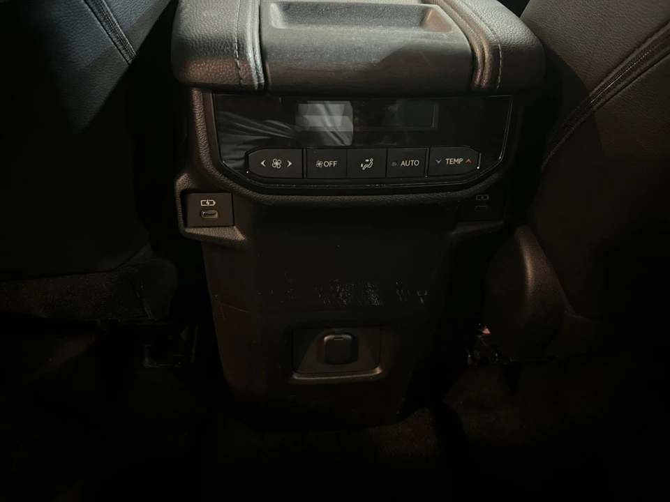2025 Toyota - Image 26 of 31