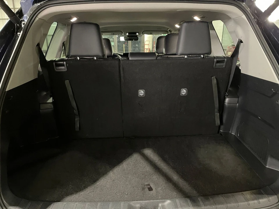 2025 Toyota Highlander - Image 28 of 31