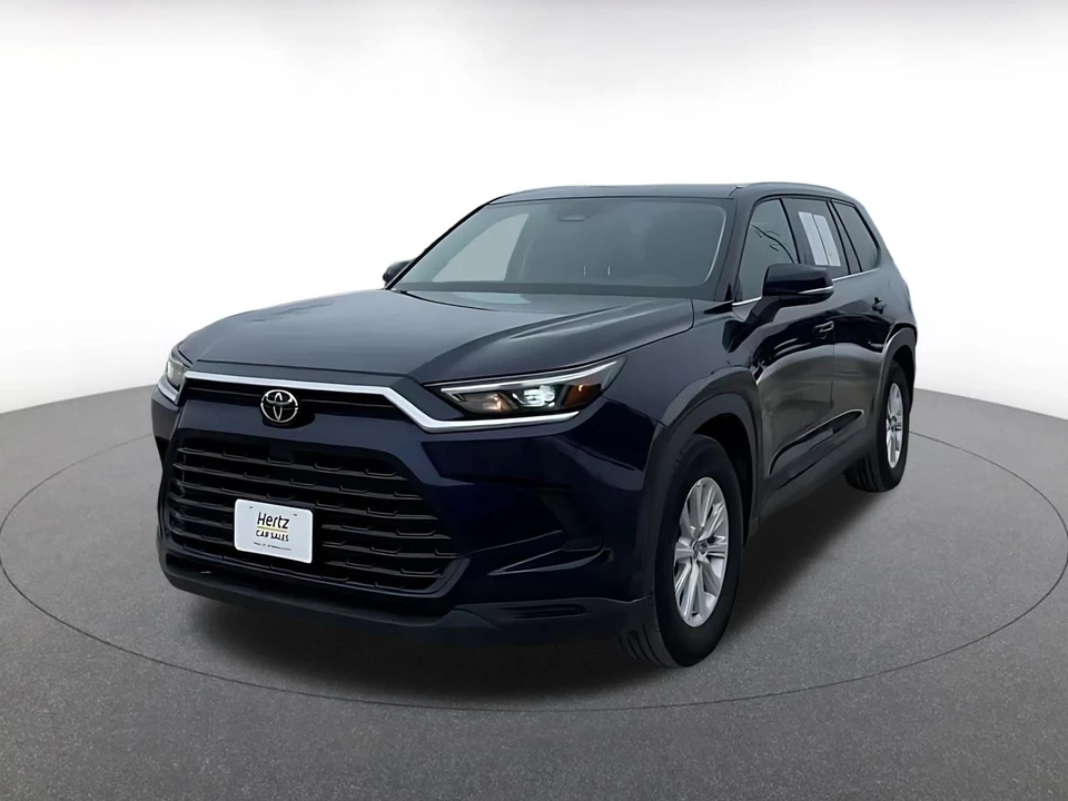 2025 Toyota Highlander - Image 5 of 31