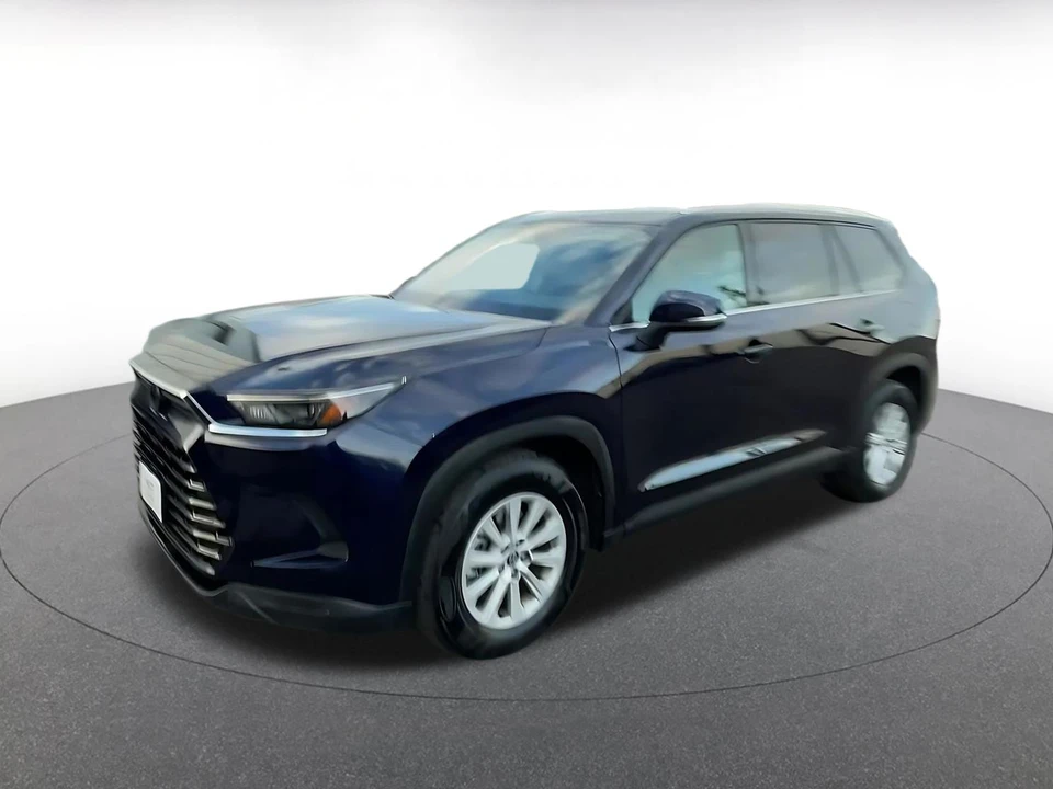 2025 Toyota Highlander - Image 6 of 31