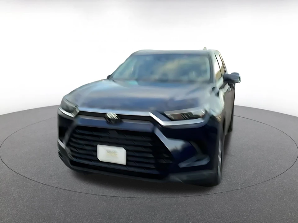 2025 Toyota Highlander - Image 5 of 31