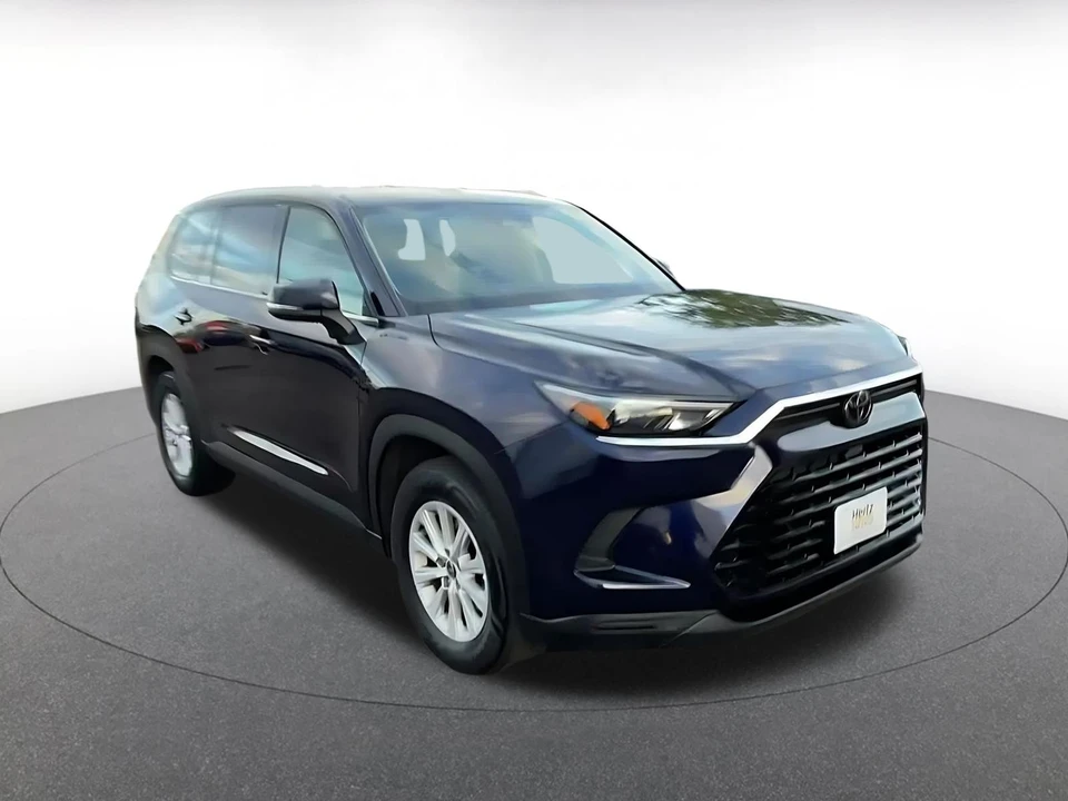 2025 Toyota Highlander - Image 3 of 31