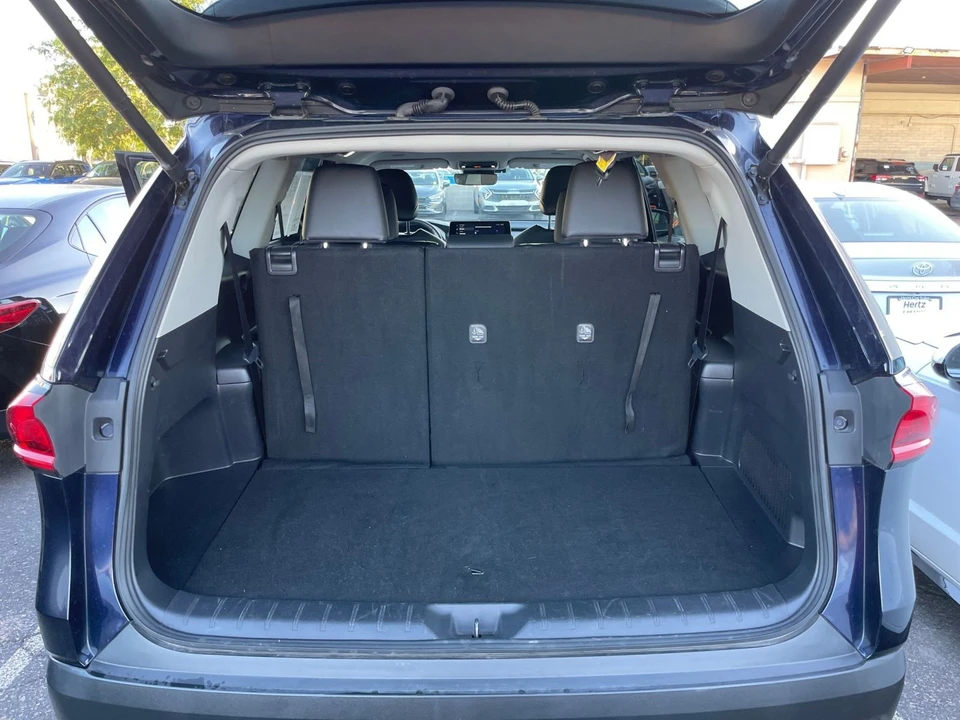 2025 Toyota Highlander - Image 28 of 31