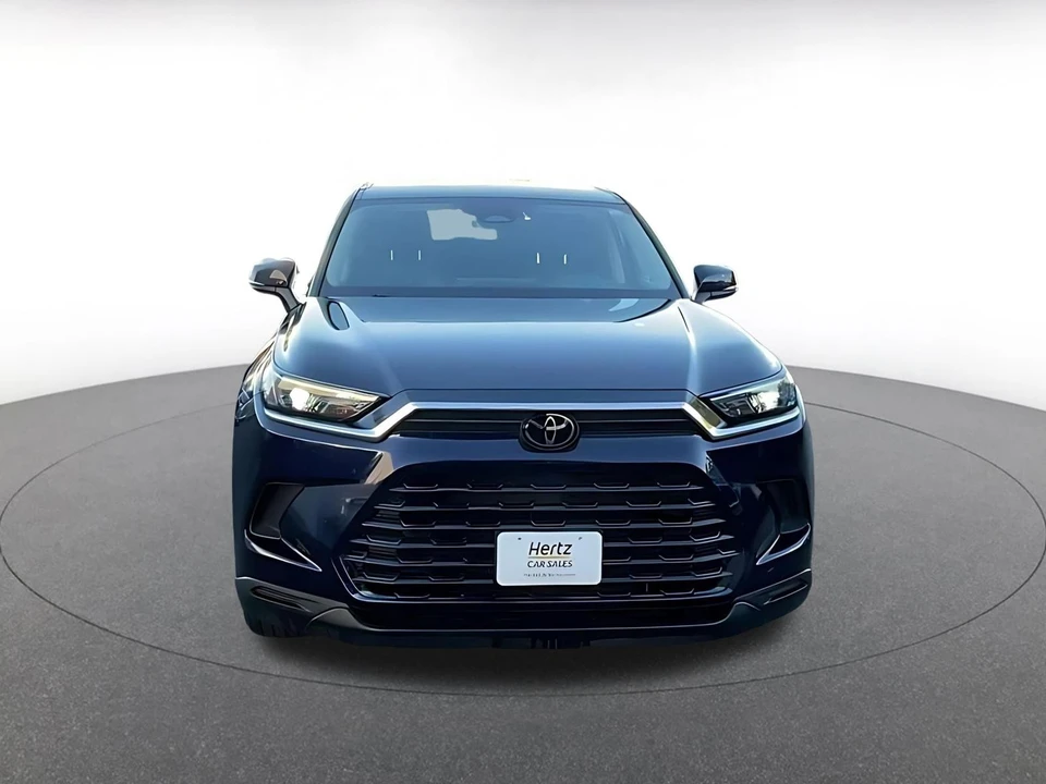 2025 Toyota Highlander - Image 4 of 31