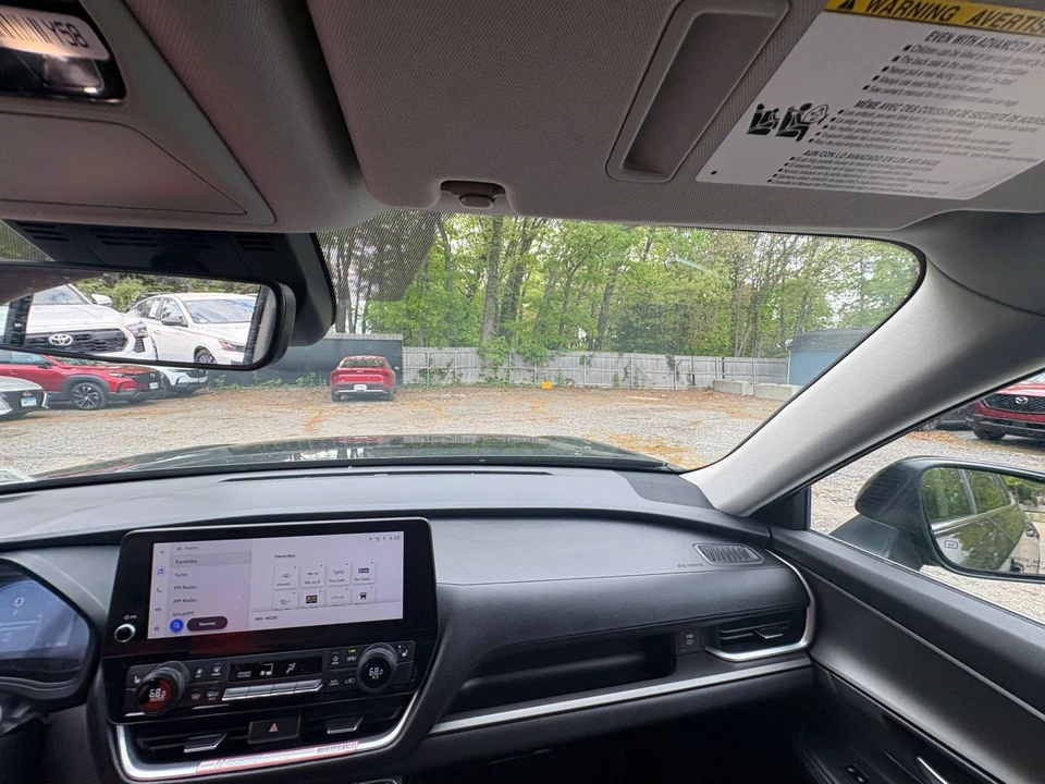 2025 Toyota Highlander - Image 30 of 31