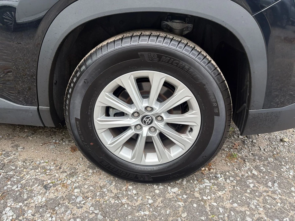 2025 Toyota Highlander - Image 30 of 31
