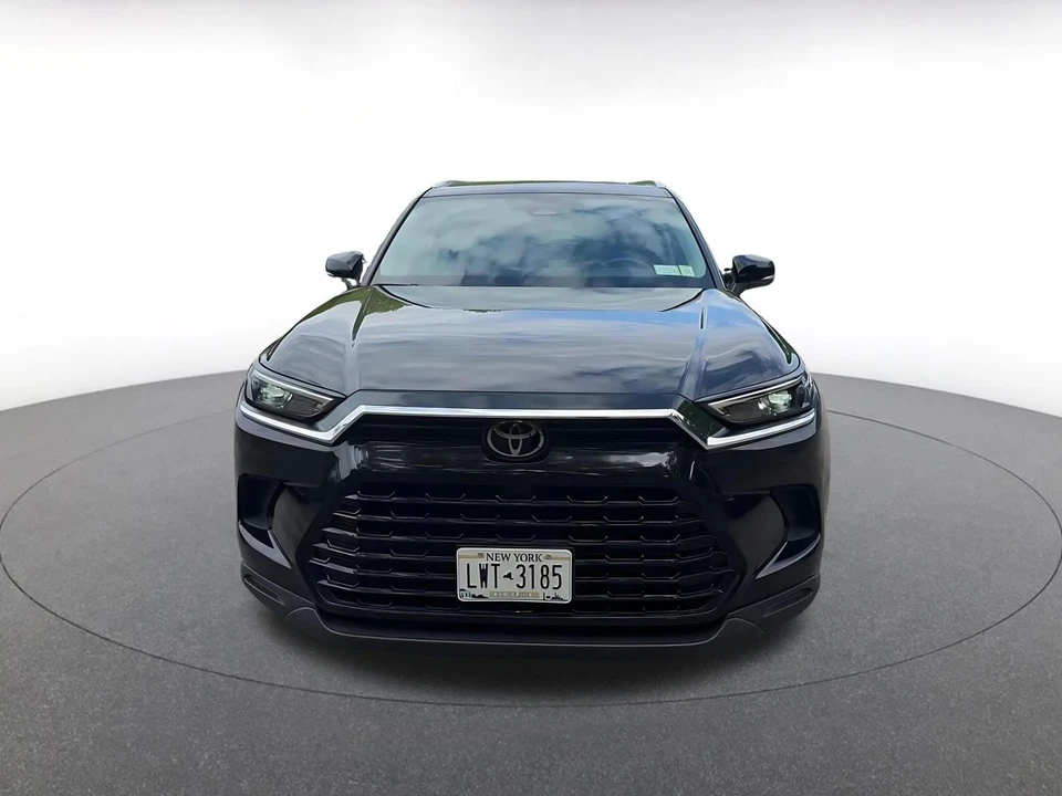 2025 Toyota Highlander - Image 4 of 31
