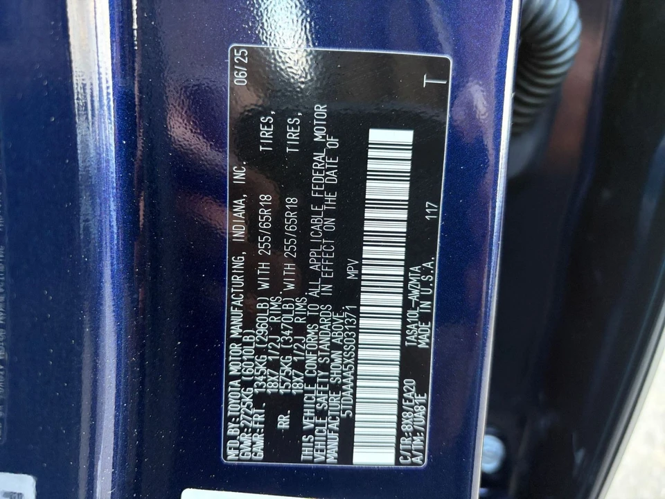 2025 Toyota Highlander - Image 28 of 31