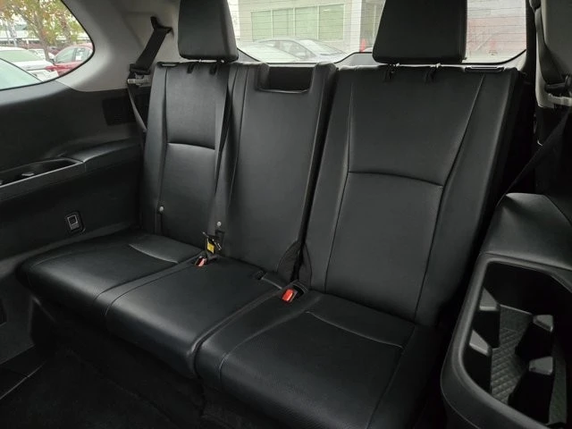 2025 Toyota Highlander - Image 12 of 12