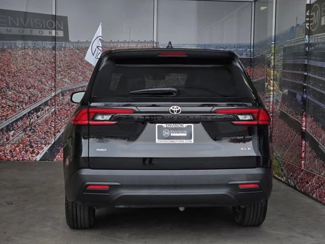 2025 Toyota Highlander - Image 7 of 12