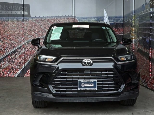 2025 Toyota Highlander - Image 3 of 12